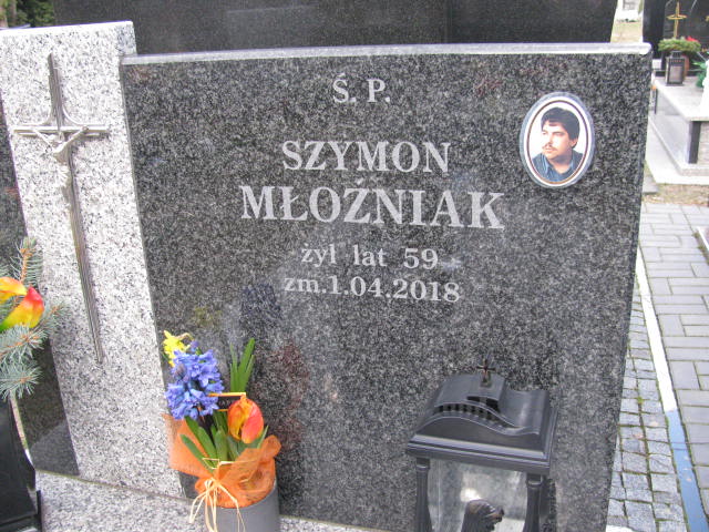 Szymon Wiktor Młożniak 1958 Młochów - Grobonet - Wyszukiwarka osób pochowanych