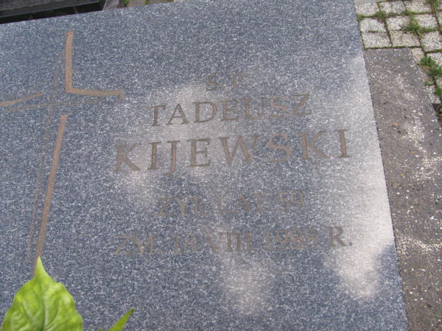 Tadeusz Kijewski 1929 Młochów - Grobonet - Wyszukiwarka osób pochowanych